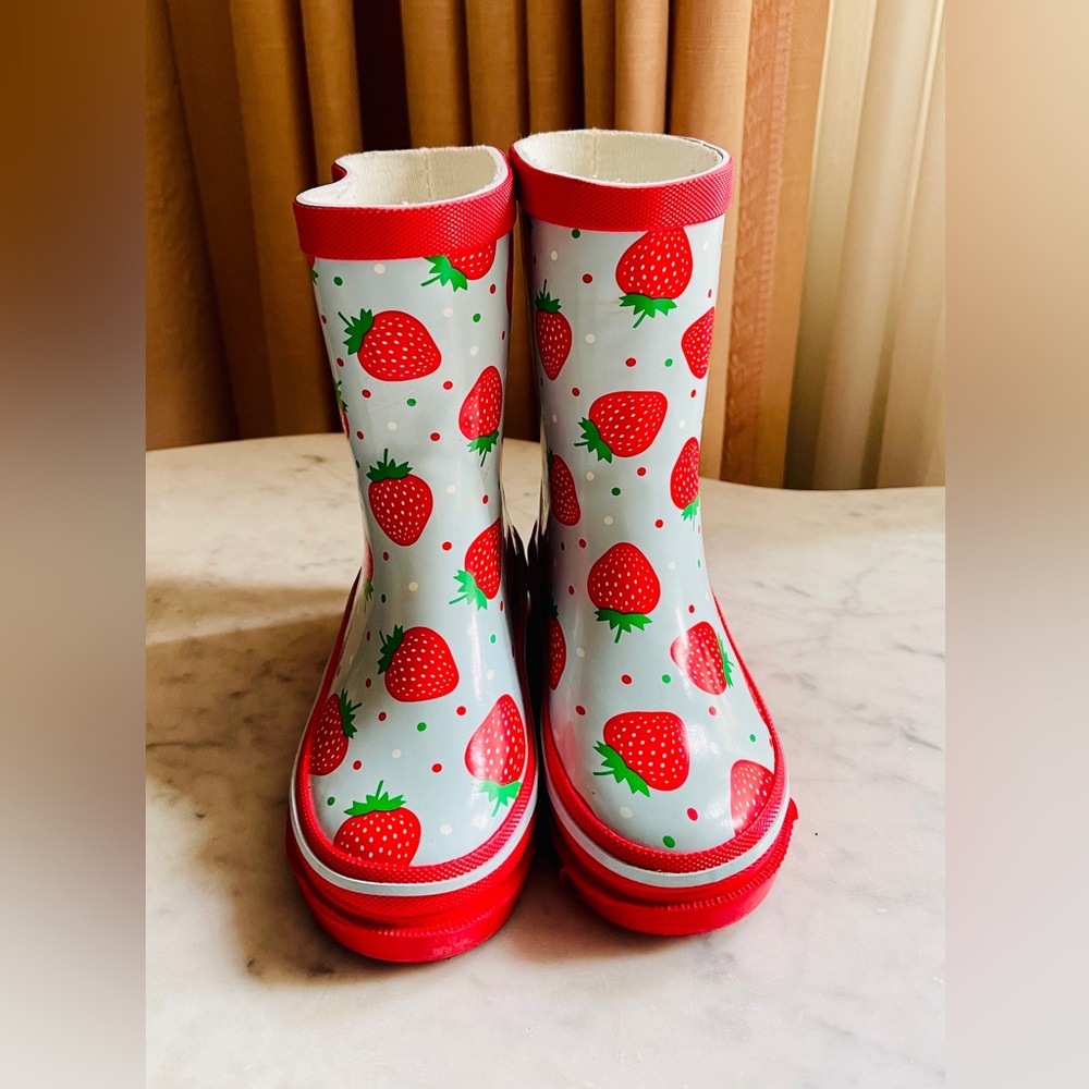 Size 7/8 Lily&Dan Girl’s Rain Boots - Strawberry - Picture 3 of 7